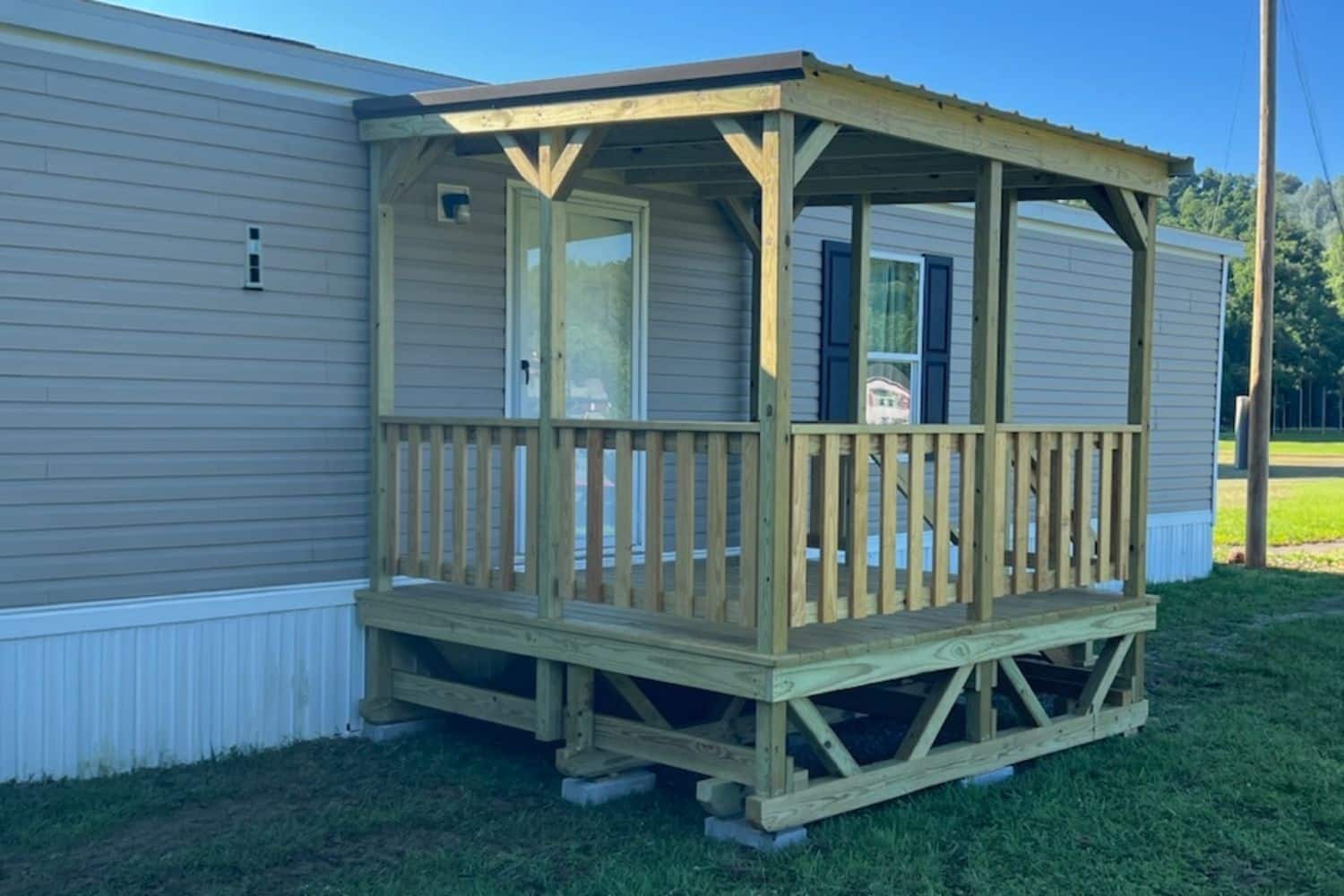10x10 Covered Deck in Cookeville, TN