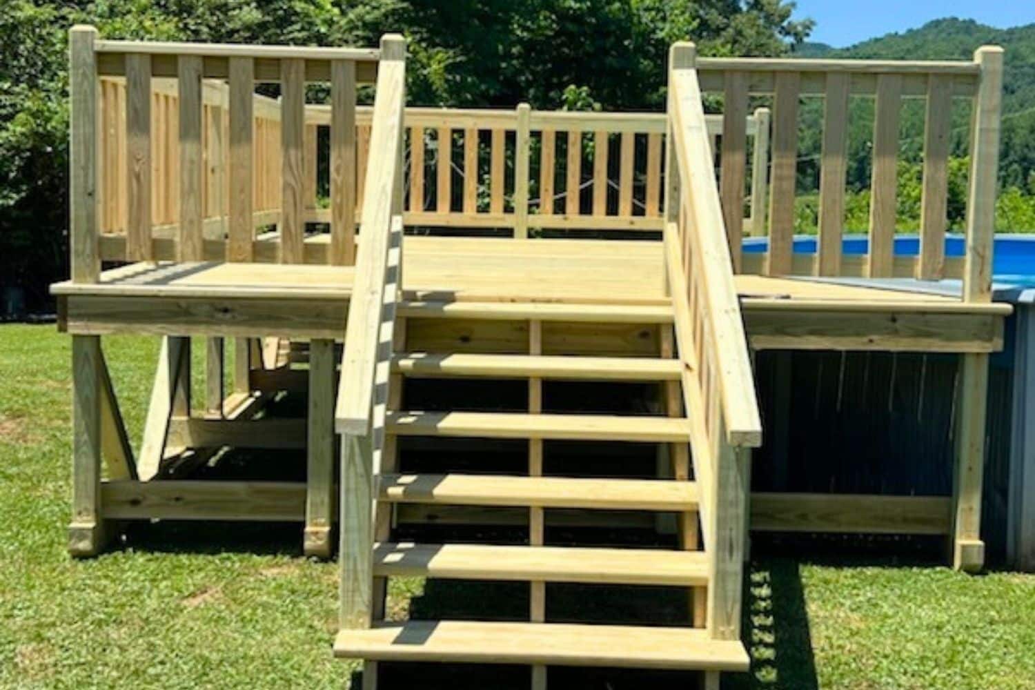 12×20 treated deck in somerset Kentucky