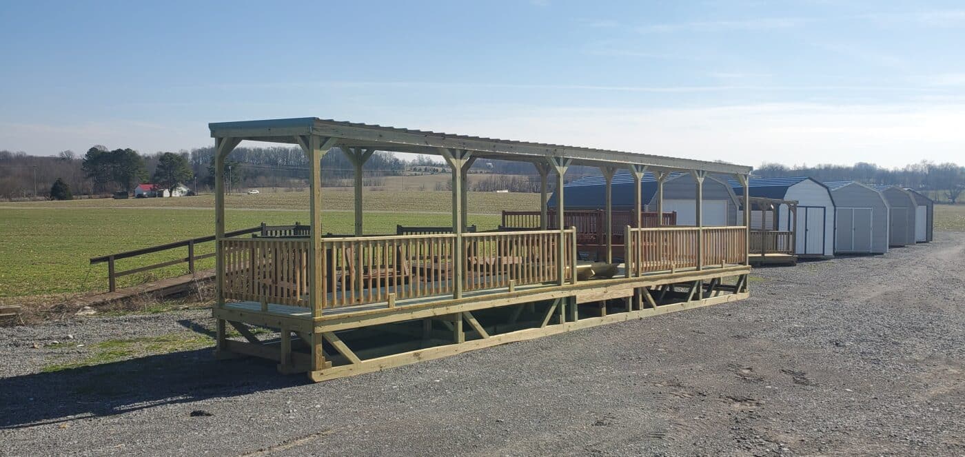 8x40 Deck With Single Sloped Roof