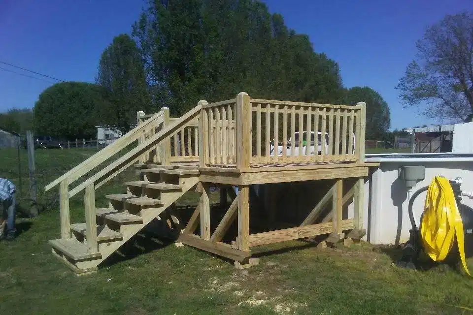 Railings For Above Ground Pools Putting Up The Walls Of An Above