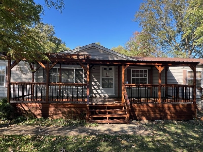 10x30 Porch with Roof in Sacramento, KY