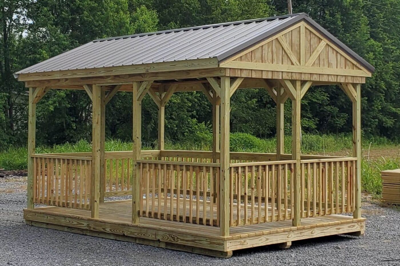 Pavilion for sale on gravel lot in Kentucky